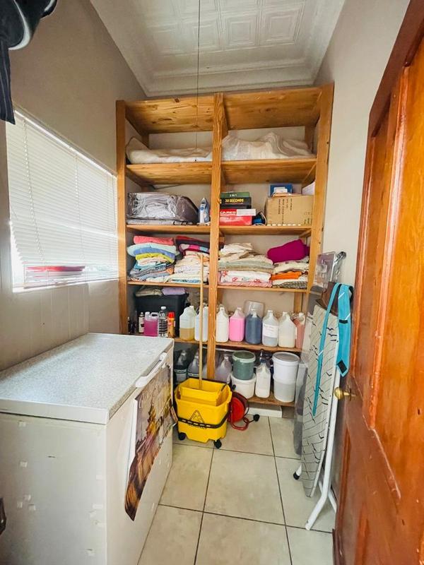 7 Bedroom Property for Sale in Orange Grove Eastern Cape